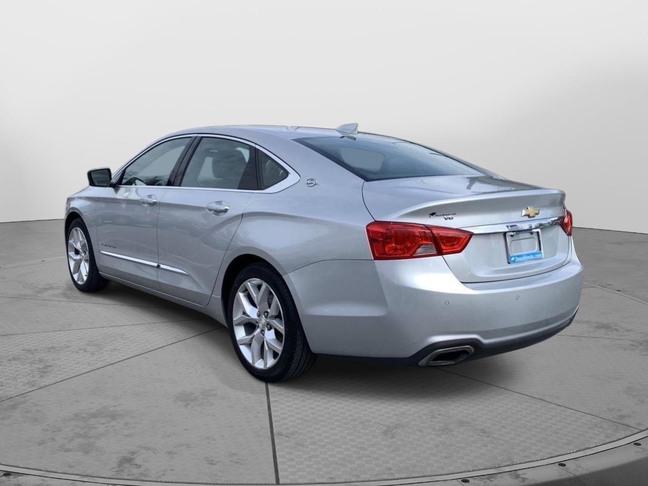 Used 2018 Chevrolet Impala Premier w/ Premier Convenience Package image 3