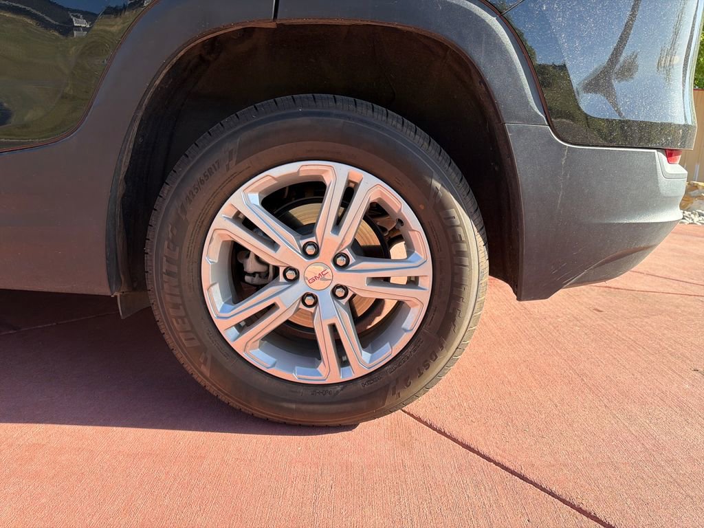 Used 2024 GMC Terrain SLE AWD/4WD image 34