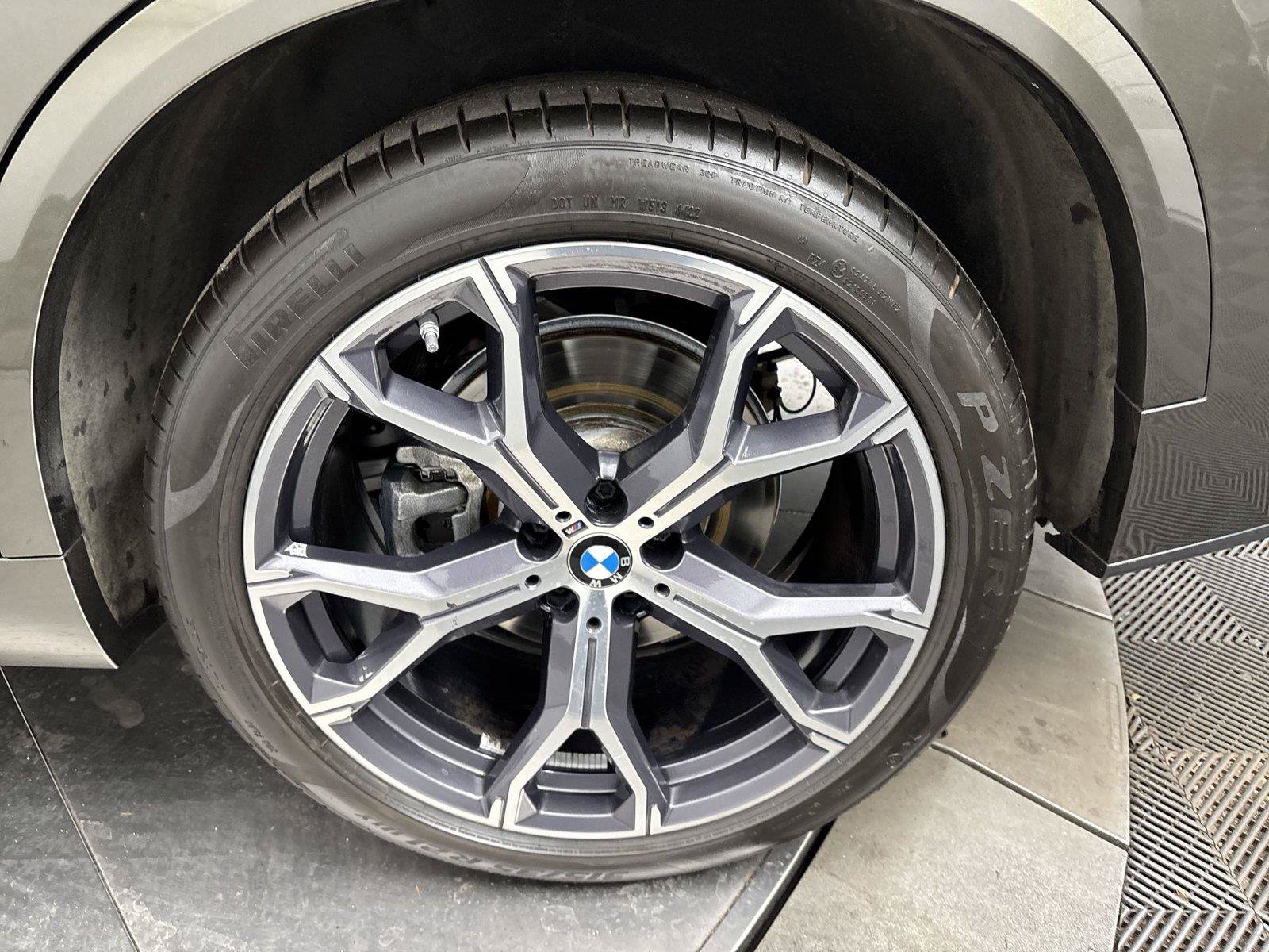 Used 2023 BMW X5 xDrive40i w/ M Sport Package AWD/4WD image 27