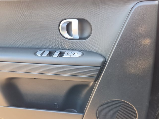 Used 2024 Hyundai Ioniq 5 SEL RWD image 28