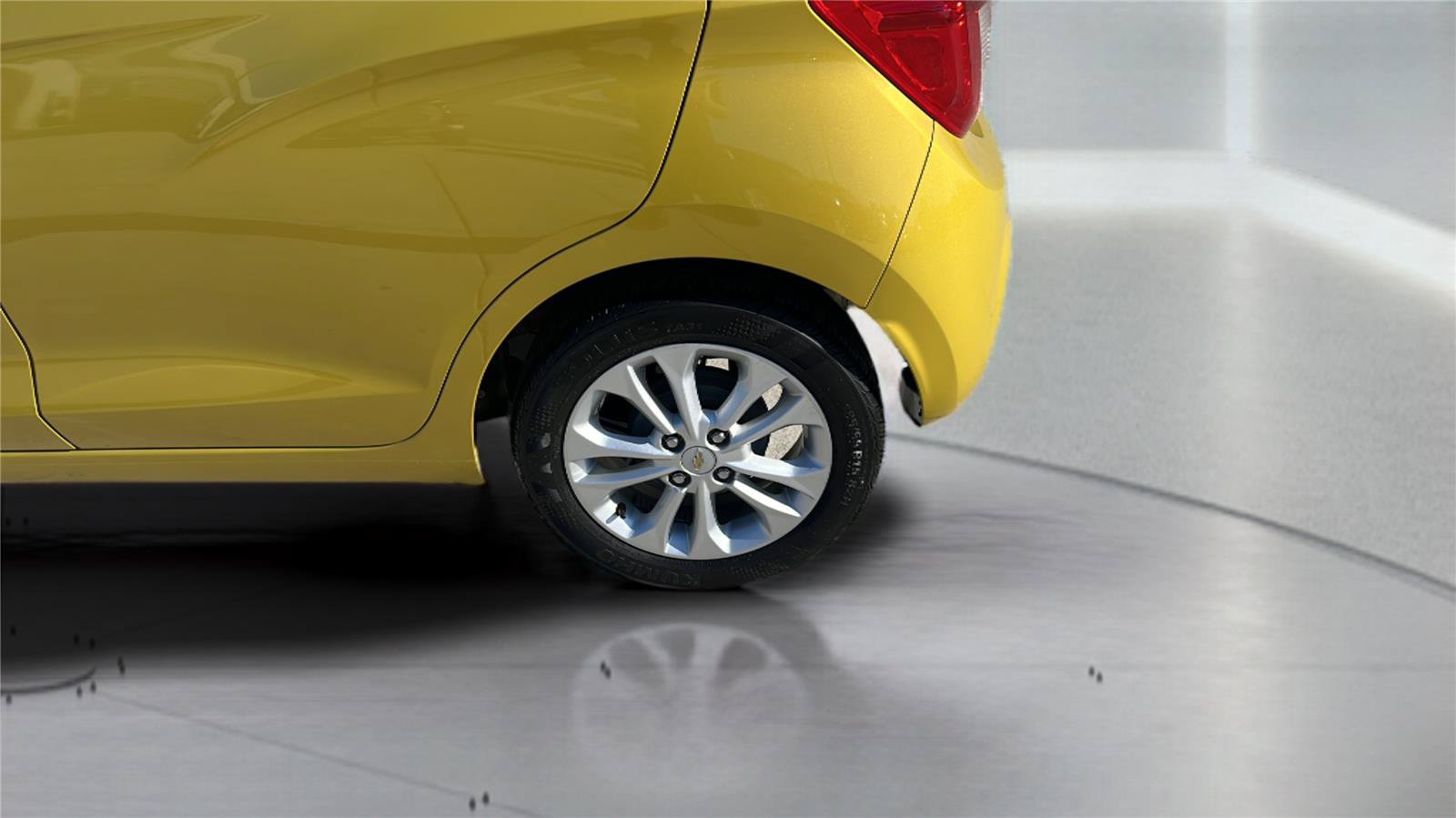 Used 2022 Chevrolet Spark LT FWD image 22
