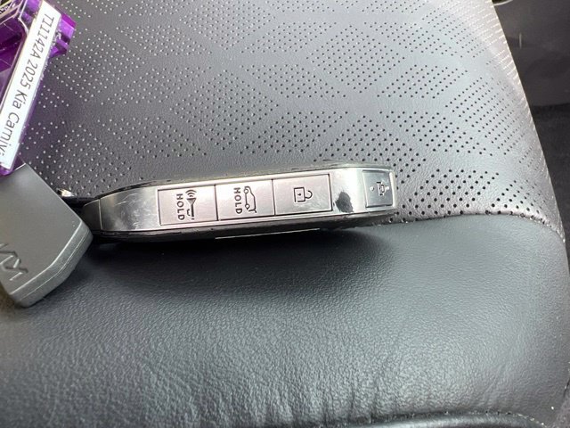 Certified 2025 Kia Carnival EX FWD image 47