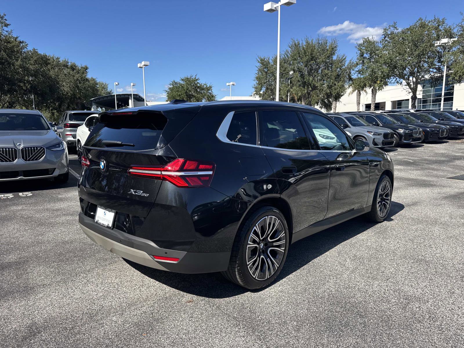 Certified 2025 BMW X3 xDrive30i w/ Premium Package image 4