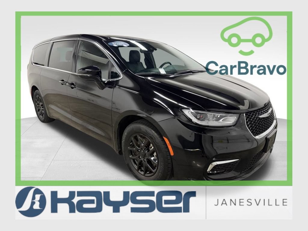 Used 2025 Chrysler Pacifica Select FWD image 1