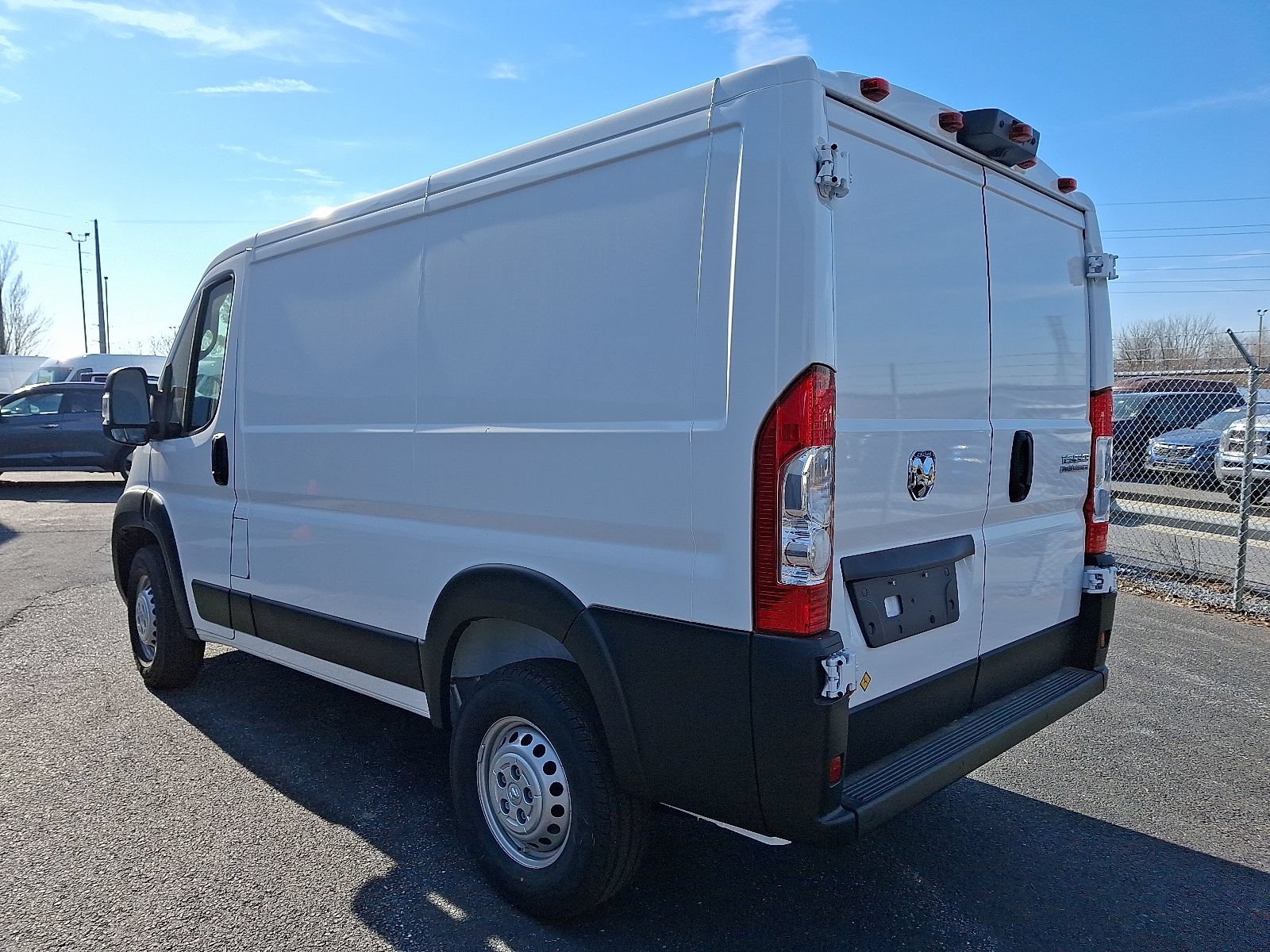 New 2025 RAM ProMaster 1500 w/ Safety Group FWD image 3