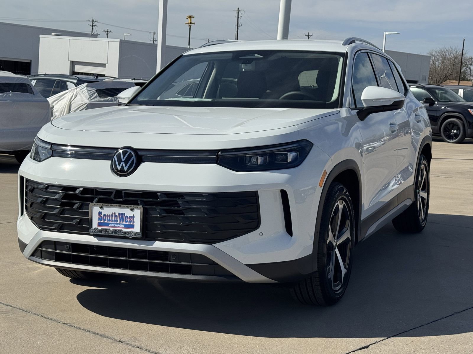 New 2026 Volkswagen Tiguan SE image 8