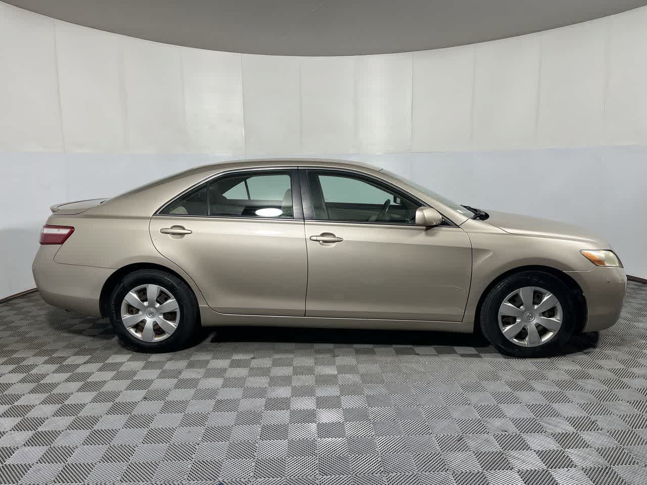 Used 2008 Toyota Camry LE FWD image 9