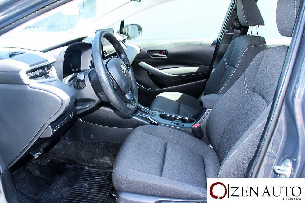 Used 2026 Toyota Corolla LE w/ LE Premium Package FWD image 17