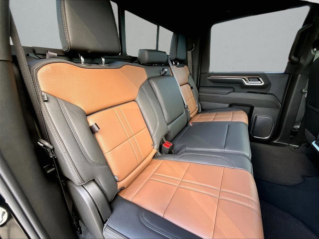 Used 2026 Chevrolet Silverado 3500 High Country w/ Technology Package AWD/4WD image 29