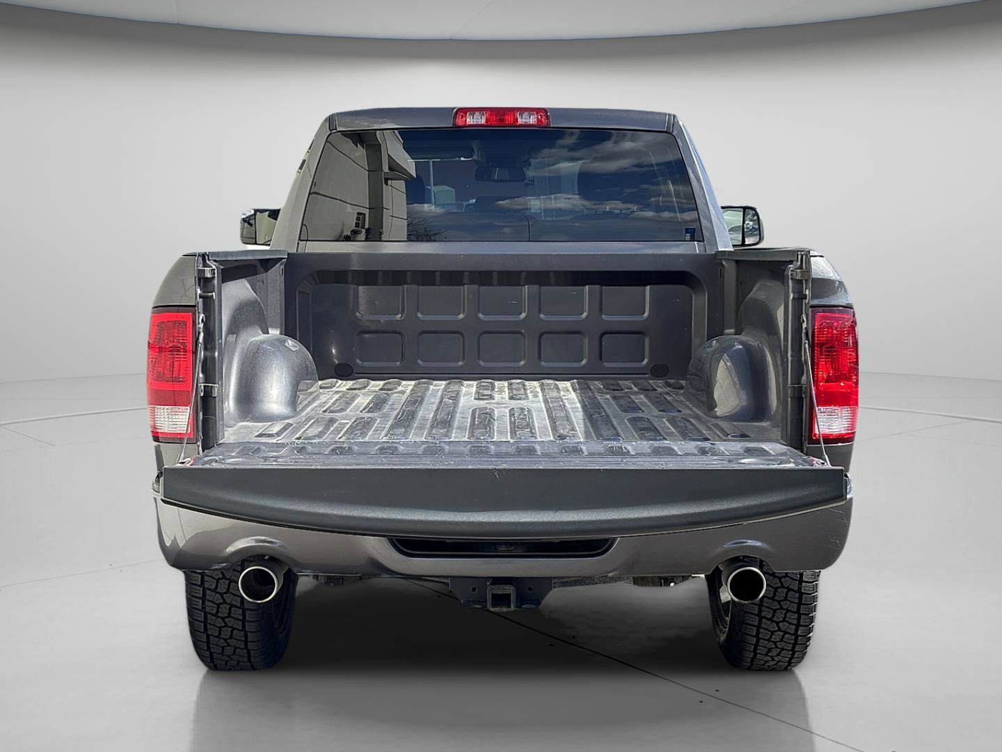 Used 2021 RAM 1500 Express image 9