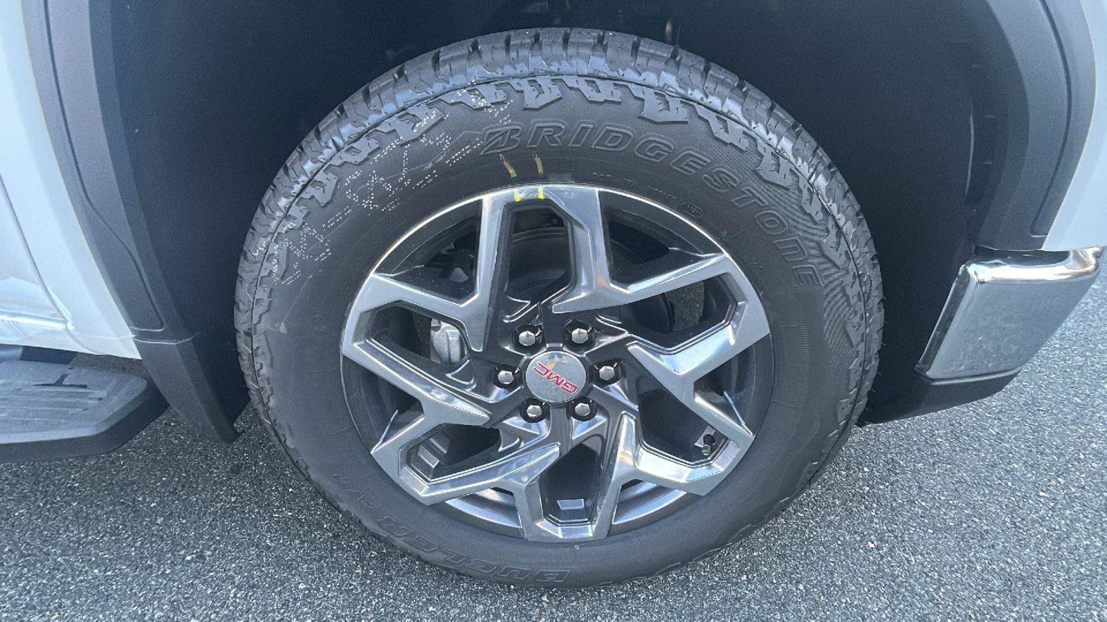 New 2026 GMC Sierra 1500 SLT w/ SLT Premium Plus Package image 13