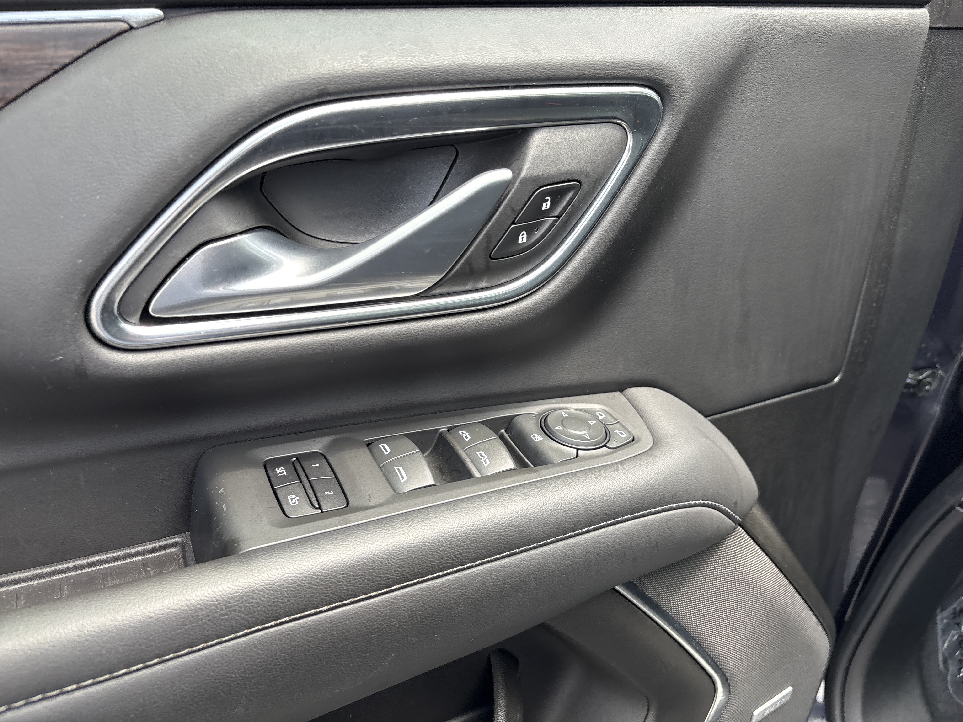 Used 2022 Chevrolet Tahoe LT AWD/4WD image 16