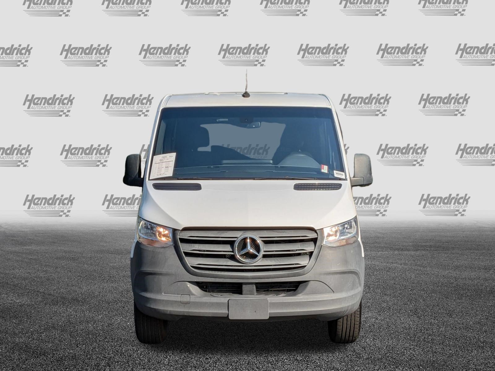 Used 2022 Mercedes-Benz Sprinter 2500 image 3