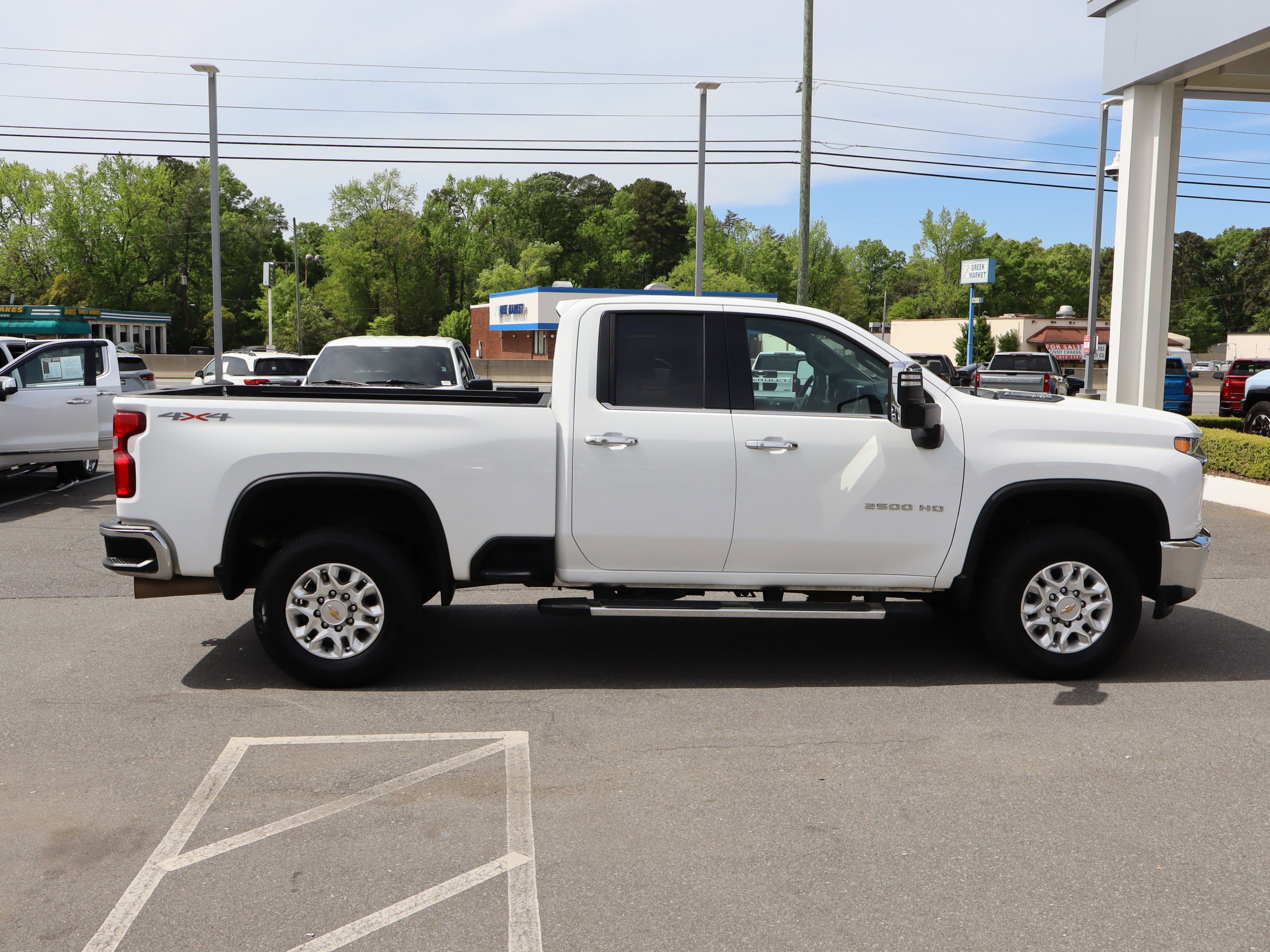 Used 2022 Chevrolet Silverado 2500 LTZ w/ Safety Package AWD/4WD image 12