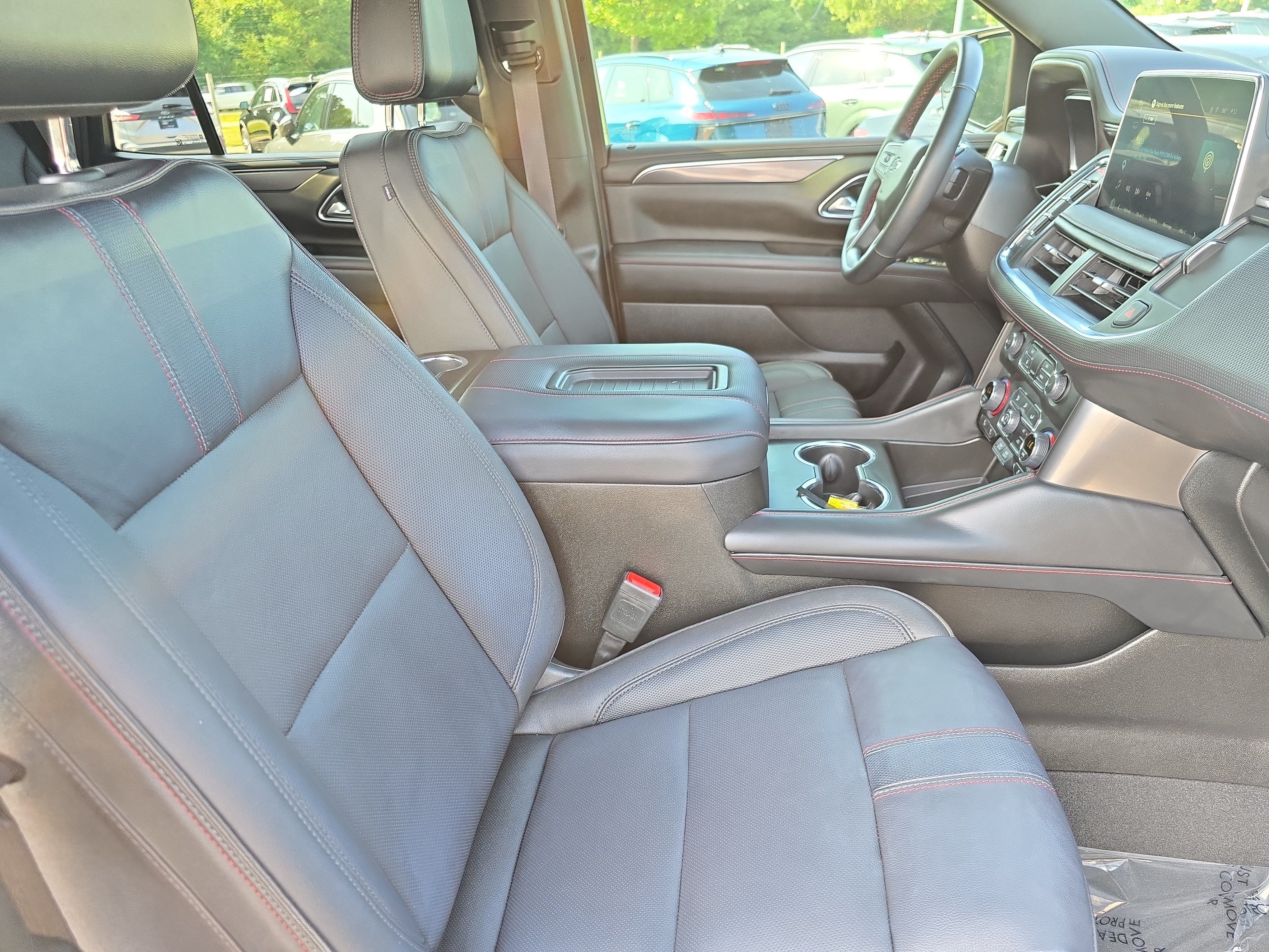 Used 2024 Chevrolet Tahoe RST w/ Luxury Package AWD/4WD image 10