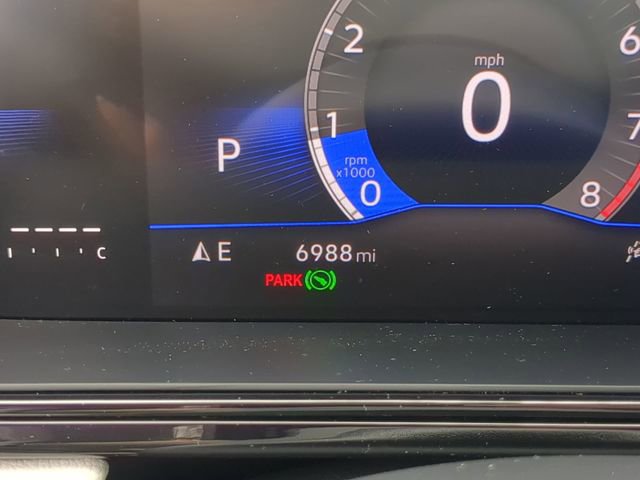 Certified 2025 Volkswagen Taos S FWD image 28