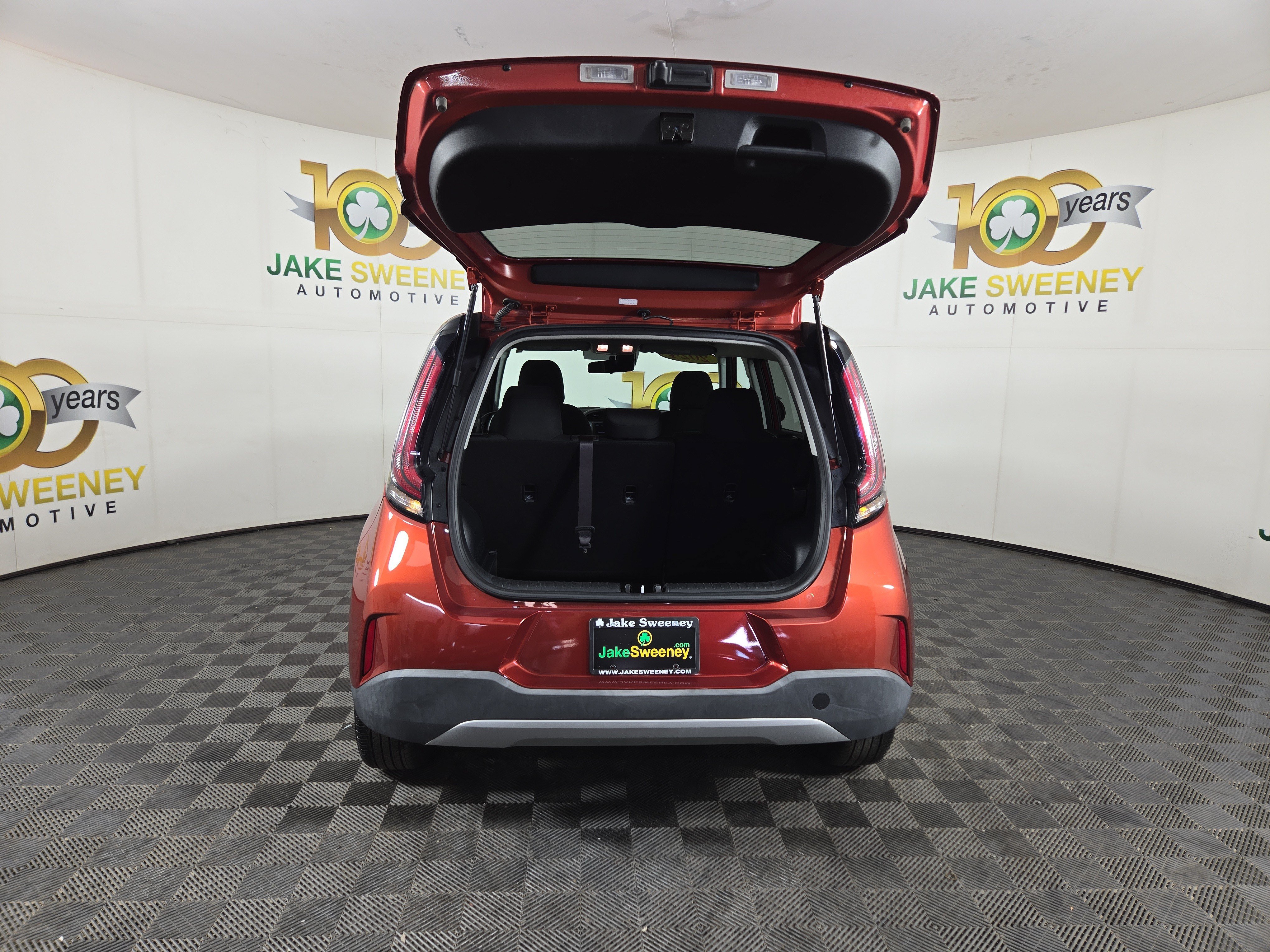 Used 2024 Kia Soul LX w/ LX Technology Package FWD image 32