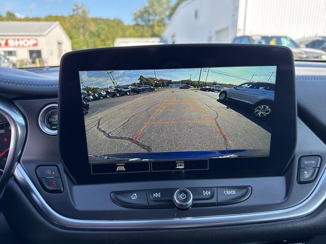 Used 2023 Chevrolet Blazer LT AWD/4WD image 2