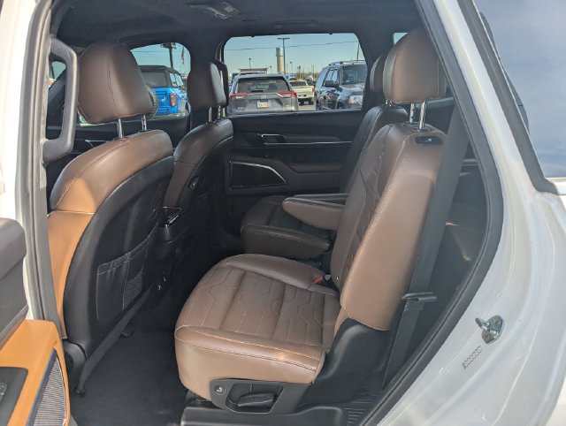 Used 2020 Kia Telluride SX w/ SX Prestige Package AWD/4WD image 9