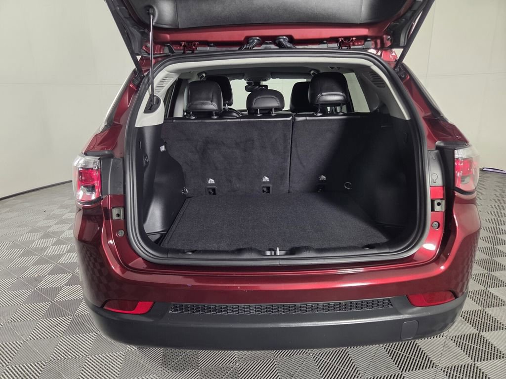 Certified 2022 Jeep Compass Latitude w/ Convenience Group AWD/4WD image 29