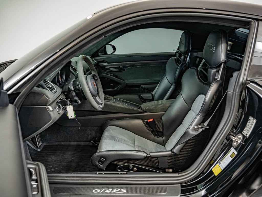 Certified 2024 Porsche 718 Cayman GT4 RS RWD image 5