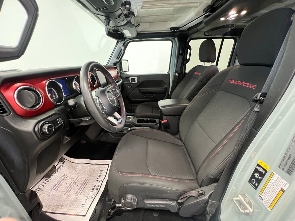 Used 2023 Jeep Wrangler Unlimited Rubicon AWD/4WD image 3
