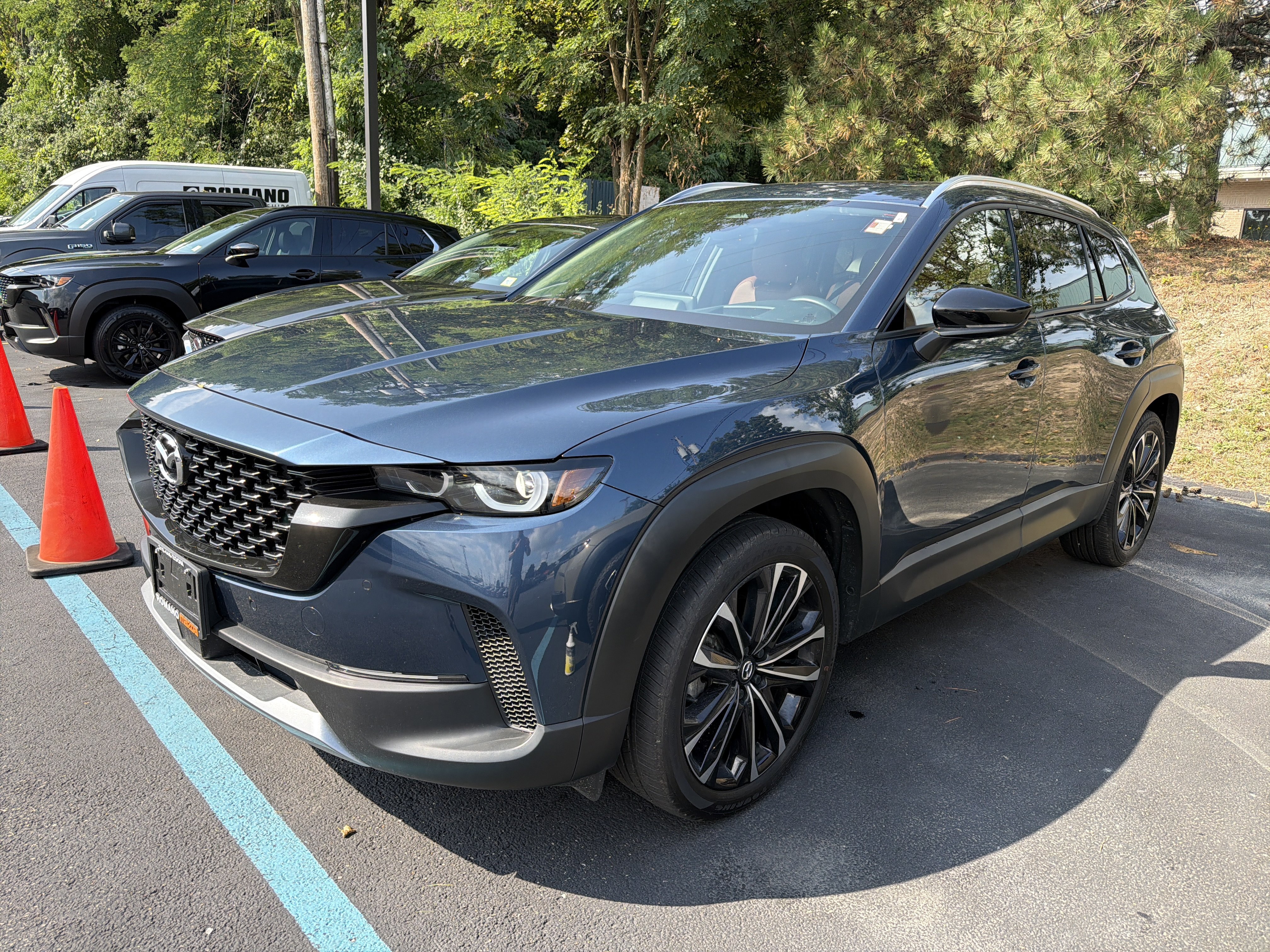 Certified 2025 MAZDA CX-50 2.5 Turbo w/ Premium Plus Pkg AWD/4WD image 4