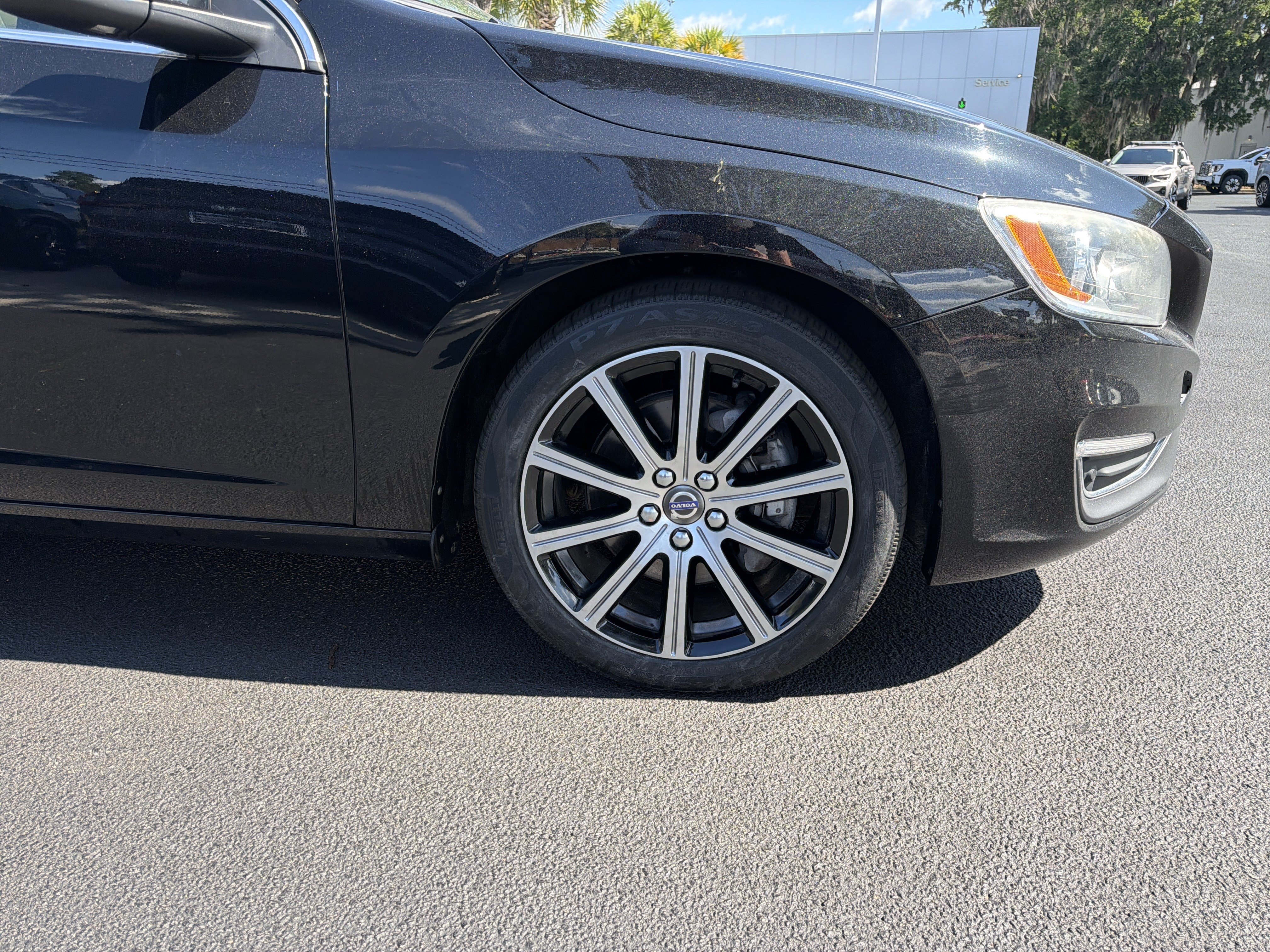 Used 2018 Volvo S60 T5 Inscription w/ Climate Package AWD/4WD image 13