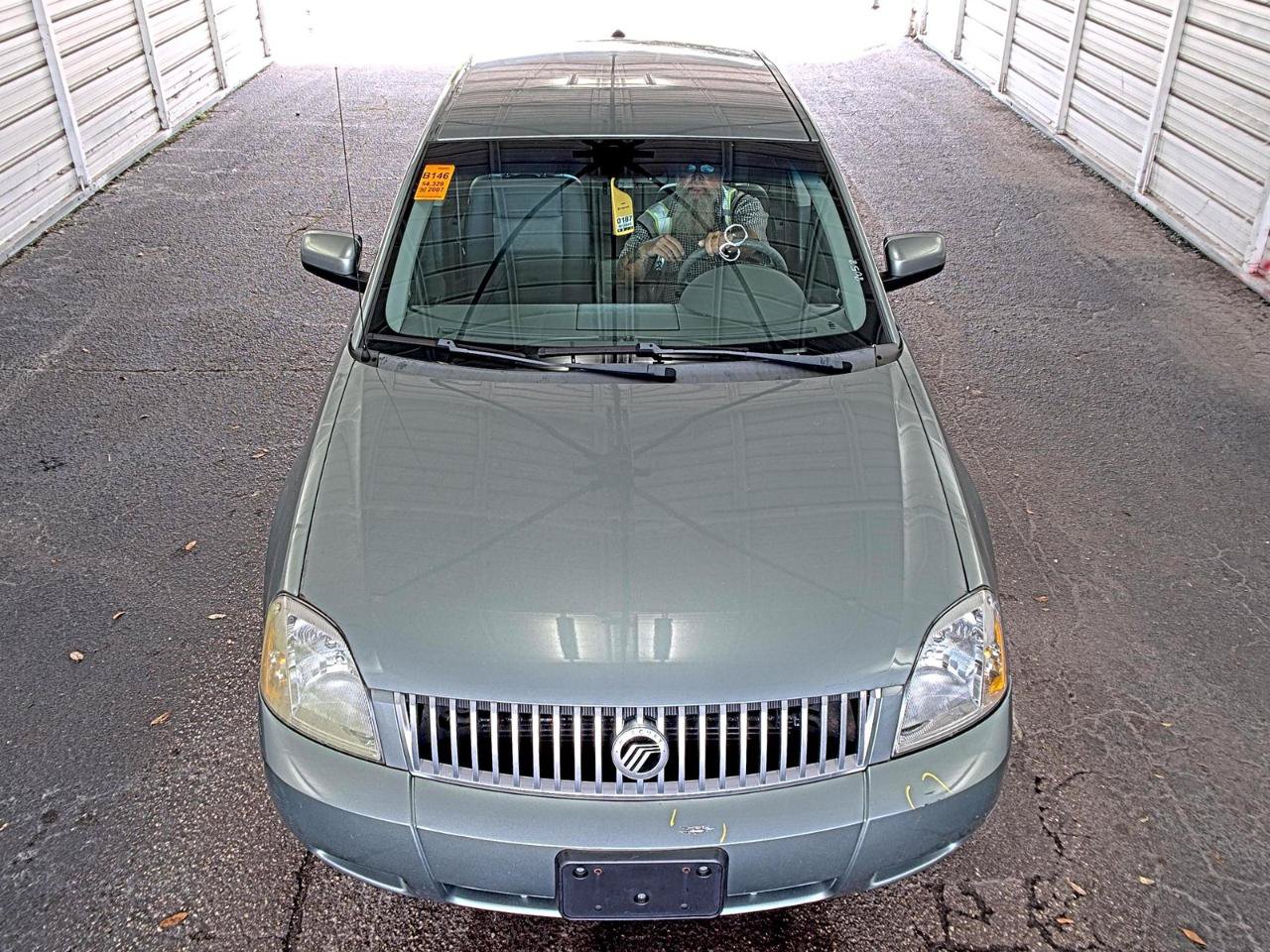 Used 2007 Mercury Montego Luxury FWD image 2