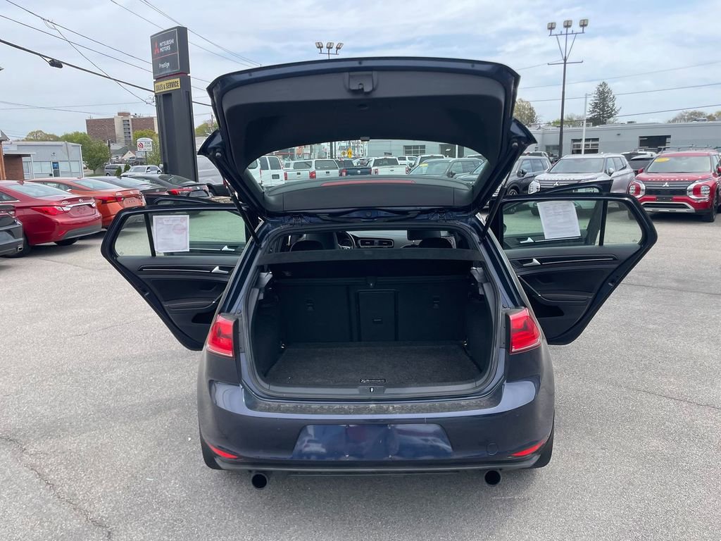 Used 2016 Volkswagen GTI SE FWD image 25