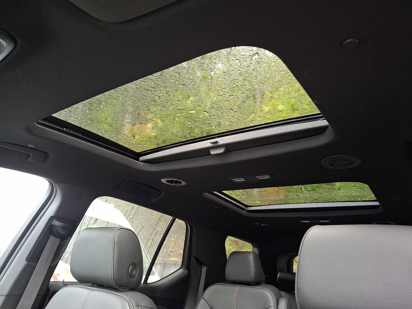 Used 2023 Chevrolet Traverse RS AWD/4WD image 13