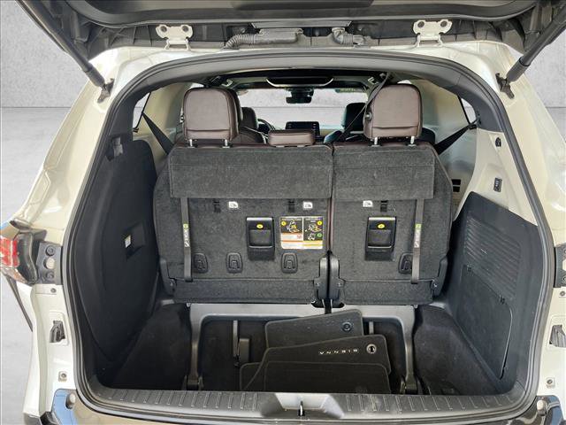 Used 2022 Toyota Sienna Platinum image 26