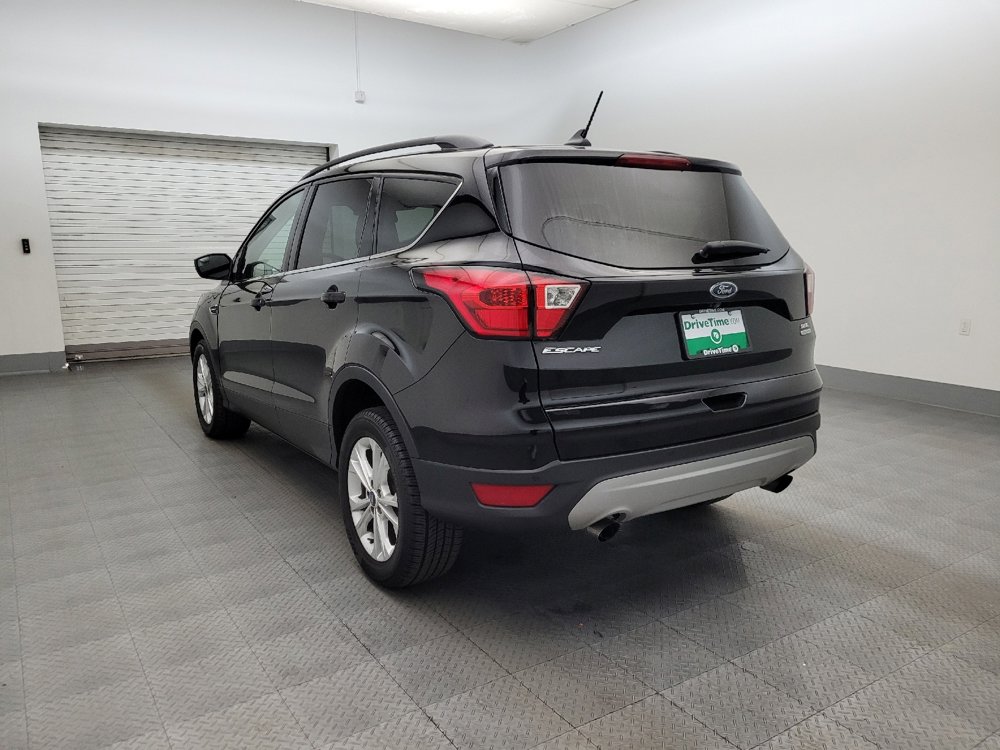 Used 2019 Ford Escape SEL image 5