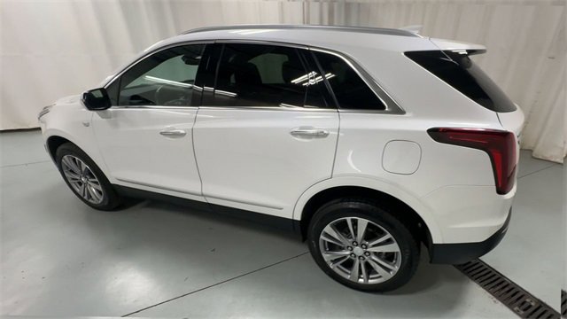 Used 2023 Cadillac XT5 Premium Luxury w/ LPO, Floor Liner Package image 6