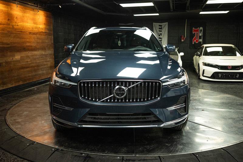 Used 2022 Volvo XC60 T8 Inscription image 4