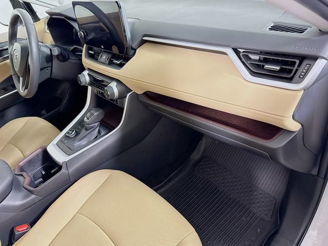 Used 2023 Toyota RAV4 Limited image 31