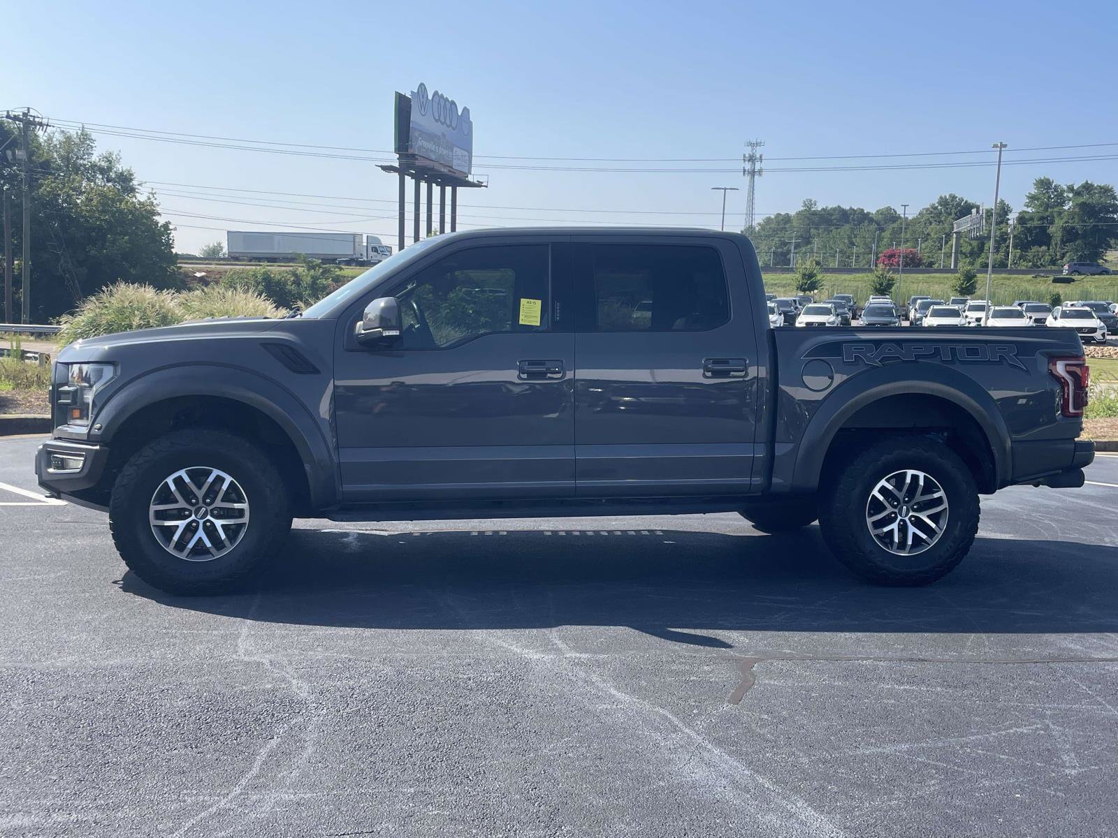 Used 2018 Ford F150 Raptor w/ Equipment Group 802A Luxury AWD/4WD image 5