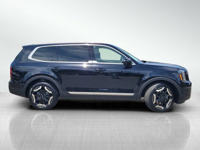 Used 2025 Kia Telluride EX AWD/4WD image 3