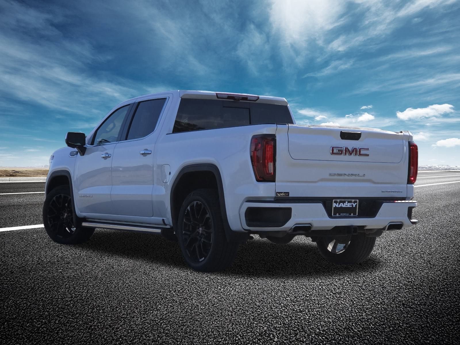 Used 2023 GMC Sierra 1500 Denali w/ Denali Reserve Package AWD/4WD image 23