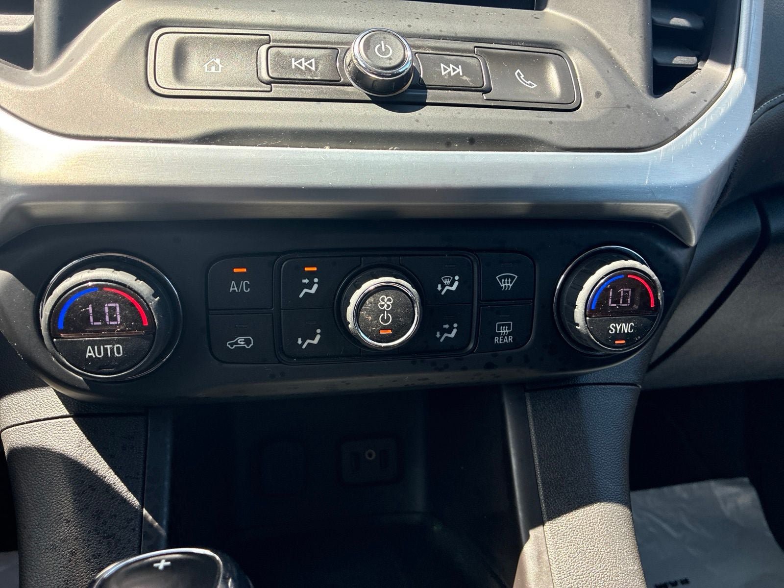 Used 2019 GMC Acadia SLE AWD/4WD image 23