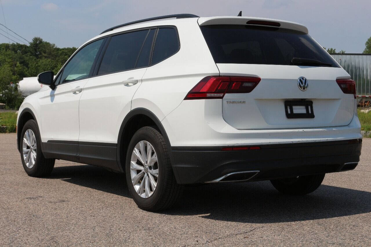 Used 2020 Volkswagen Tiguan S image 2