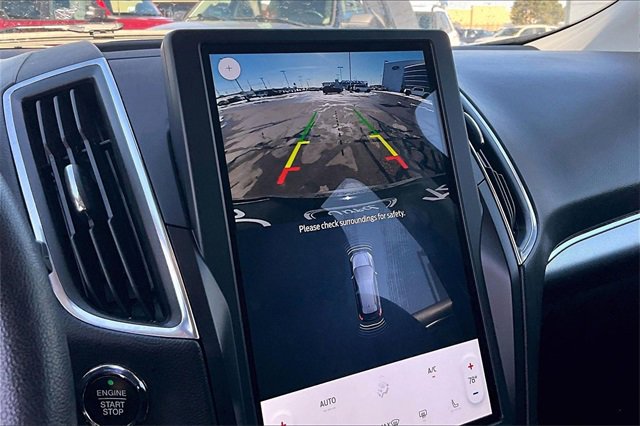 Used 2024 Ford Edge Titanium image 22