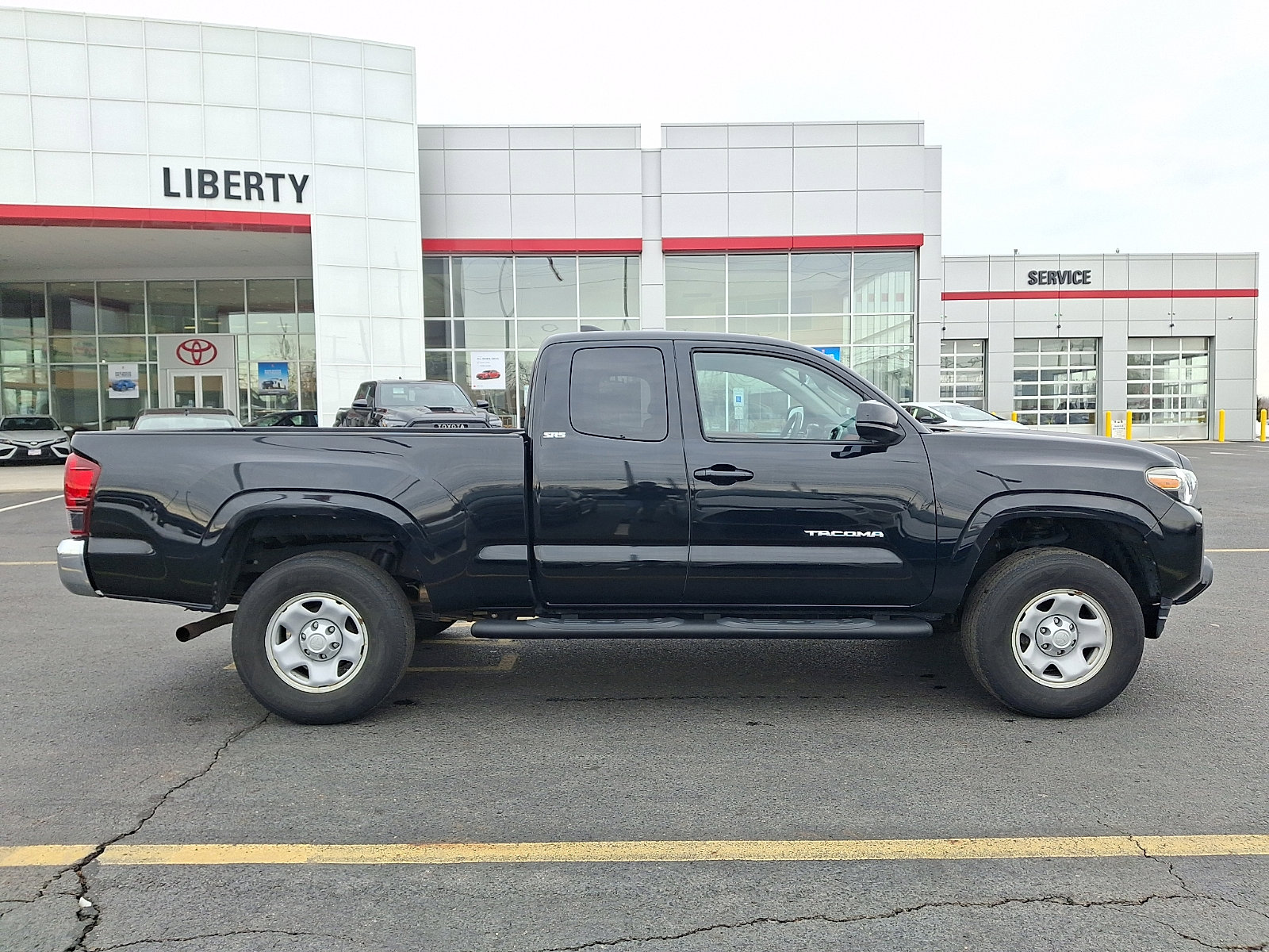 Used 2019 Toyota Tacoma SR5 image 7