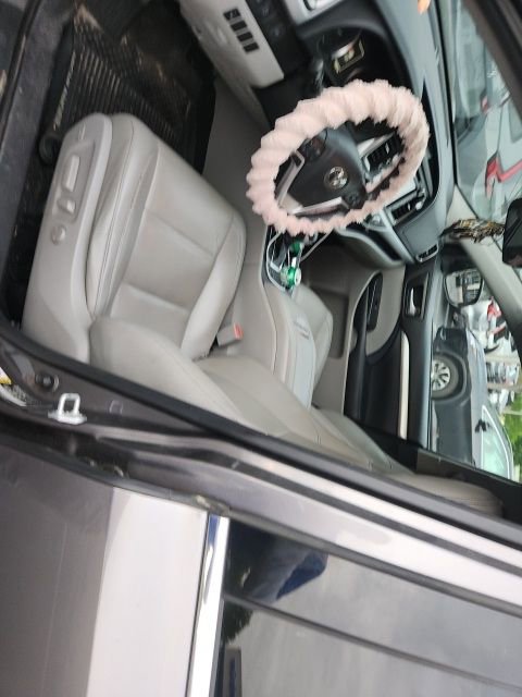 Used 2019 Toyota Highlander XLE image 4