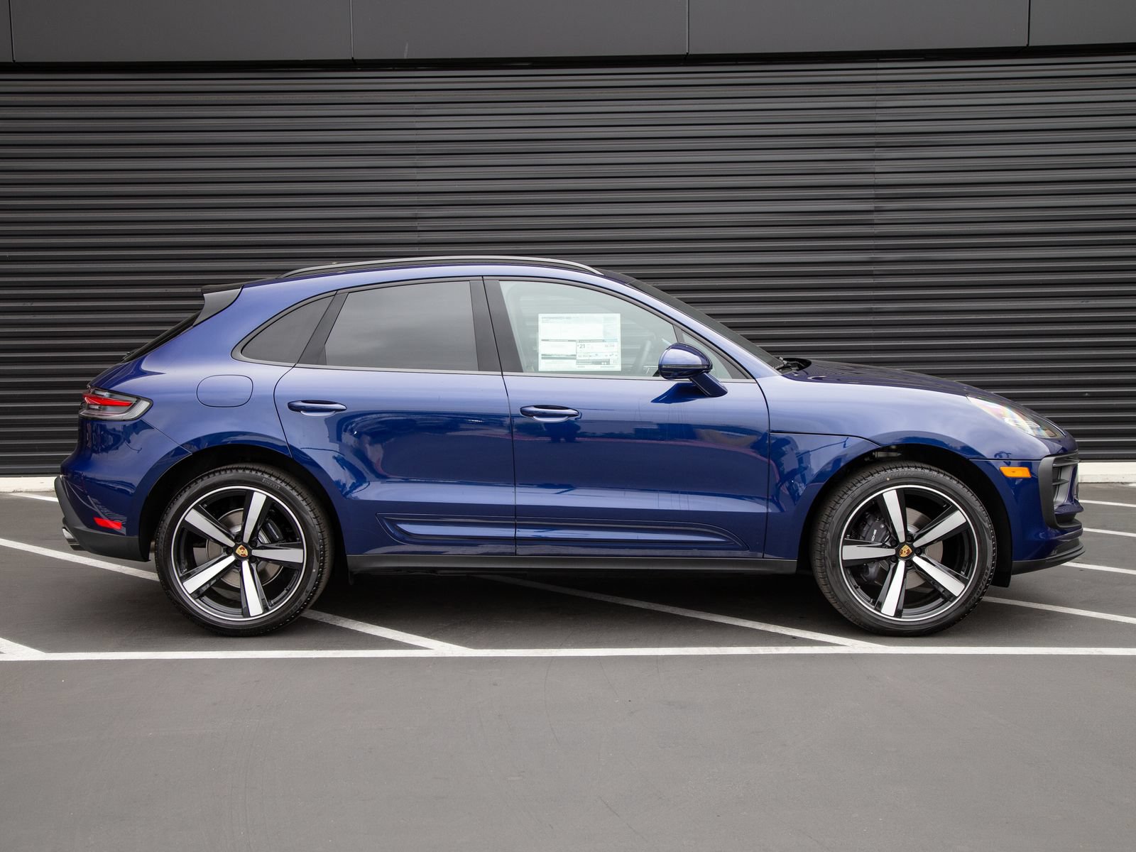 New 2026 Porsche Macan AWD/4WD image 8