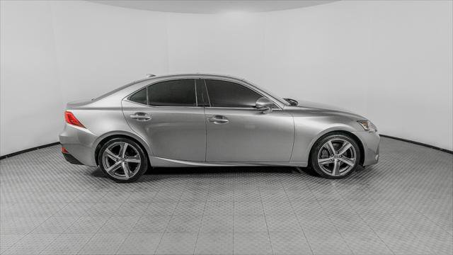 Used 2019 Lexus IS 300 w/ Premium Package image 9