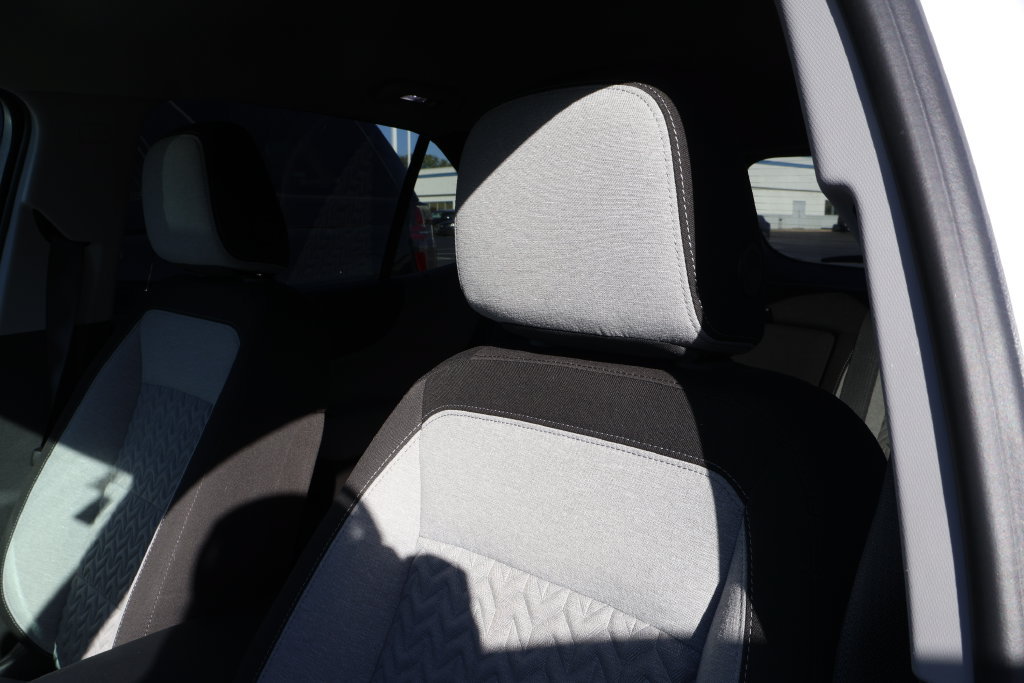Used 2024 Chevrolet Equinox LS w/ LS Convenience Package FWD image 11