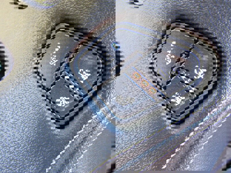 Used 2015 GMC Yukon XL SLT w/ Open Road Package image 14