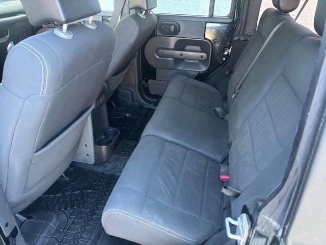 Used 2010 Jeep Wrangler Unlimited Sport AWD/4WD image 10