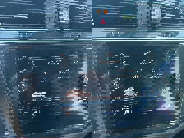 Certified 2021 Volkswagen Tiguan SE R-Line image 21